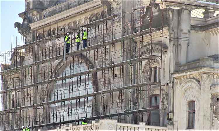 Au inceput lucrarile de restaurare a Cazinoului din Constanta dupa 7 ani de chin birocratic