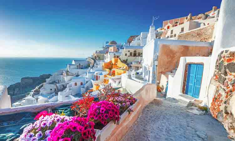 Grecia anunta cand deschide sezonul de vacanta si cere “pasaport coronavirus” pentru turisti. Cum se va obtine pasaportul de sanatate