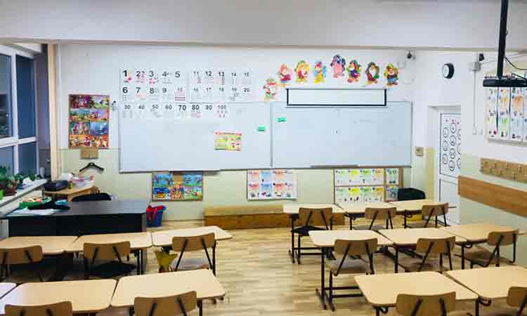 Veste buna pentru elevii romani. 7,8 milioane de euro de la Comisia Europeana pentru scolile din Romania
