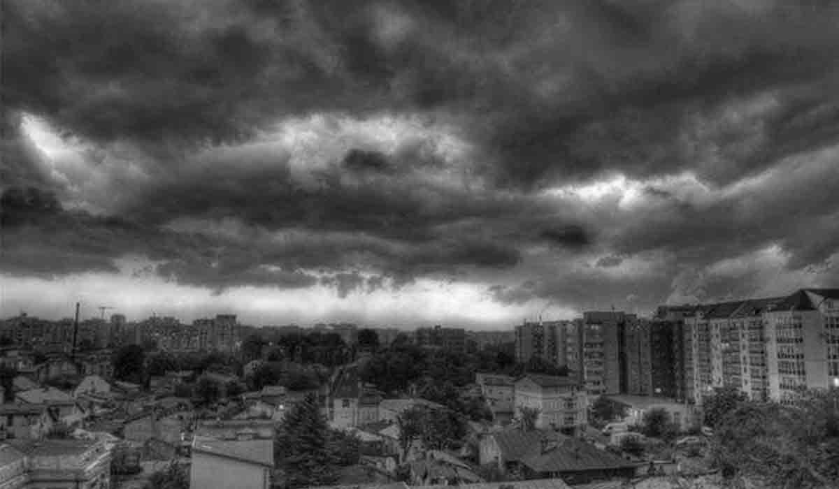 Romania lovita din nou de vijelii si furtuni! Zonele afectate