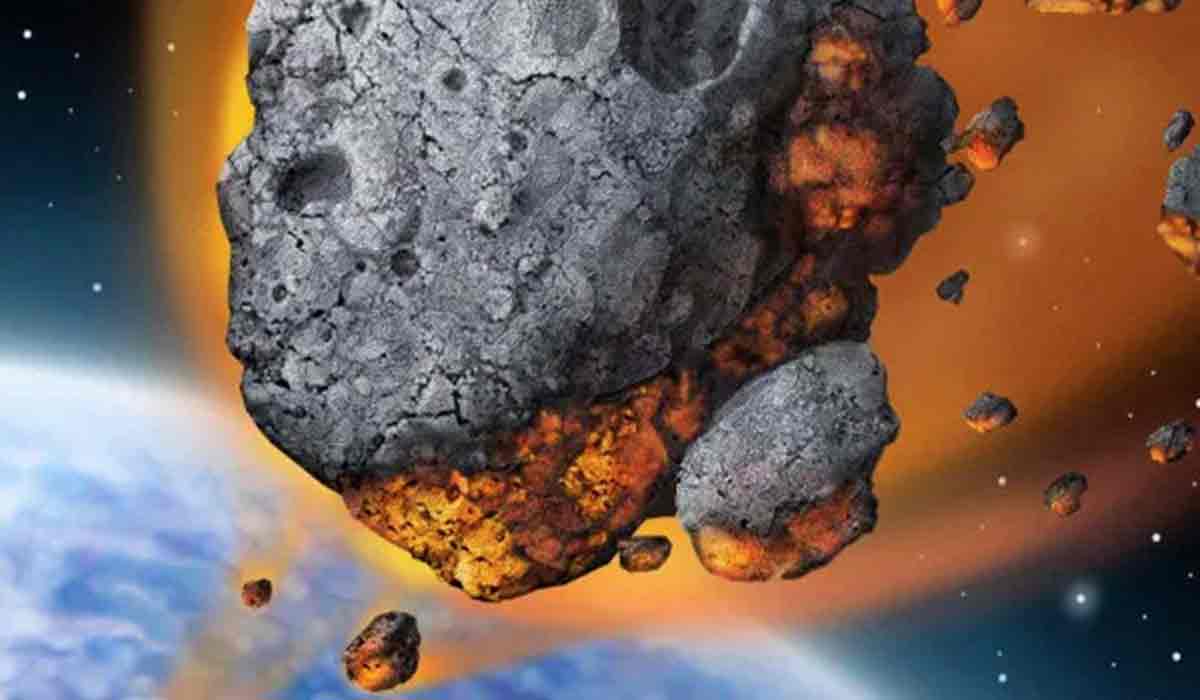Avertizare NASA: Un Asteroid „potential periculos”, mai mare decat doua terenuri de fotbal, urmeaza sa treaca pe langa Pamant pe 14 septembrie