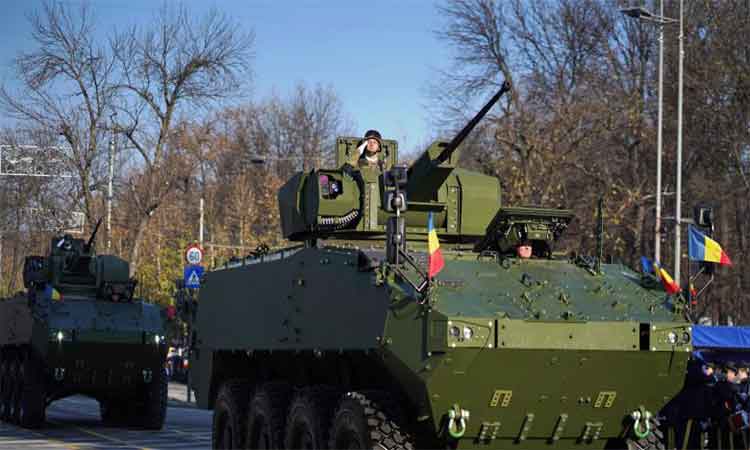Militarii Brigazii Multinationale Scorpionii Rosii de la Craiova vor fi primii inzestrati cu transportoare Piranha V