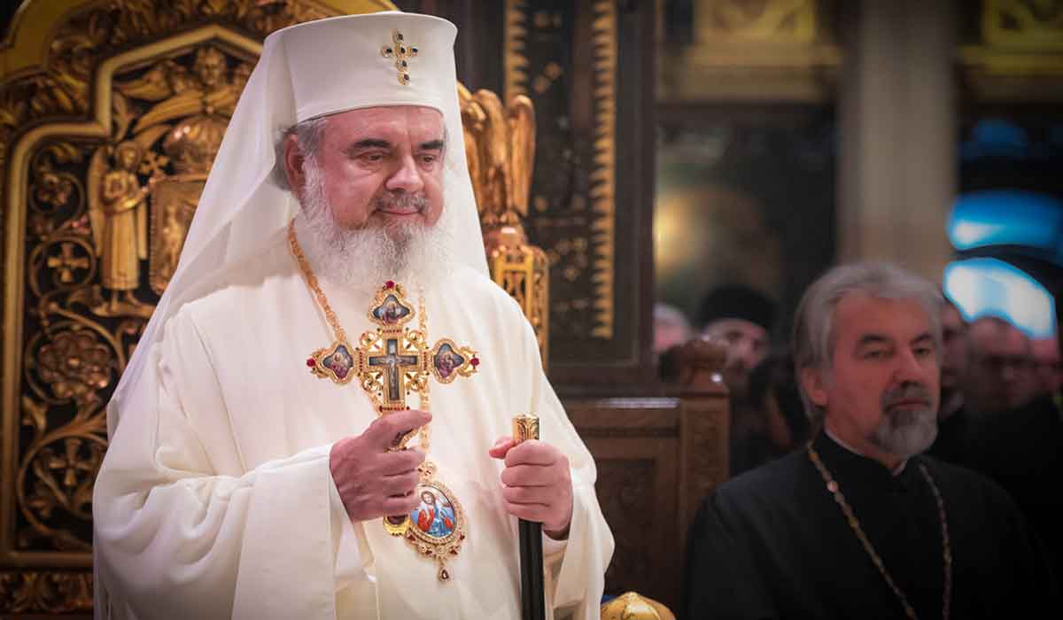 Patriarhul Daniel, prima declaratie privind restrictiile:  “Si comunistii au interzis inchinarea la moaste si peste cateva luni …”