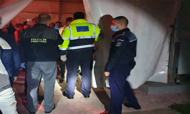 Petrecere ilegala. 170 de persoane au fost descoperite intr-un club din Corabia