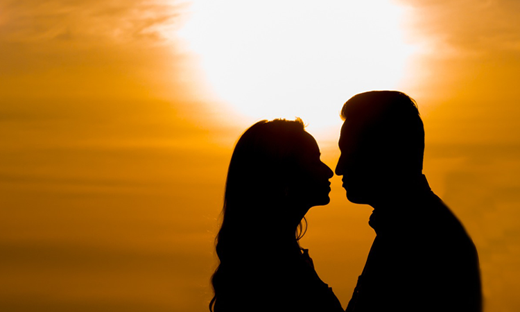 5 etape ale dragostei  intr-o relatie