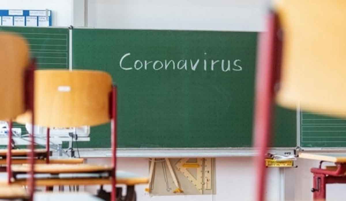 Orban, scoli inchise: „Pana la o scadere semnificativa a numarului de infectari, invatamantul se va desfasura online”