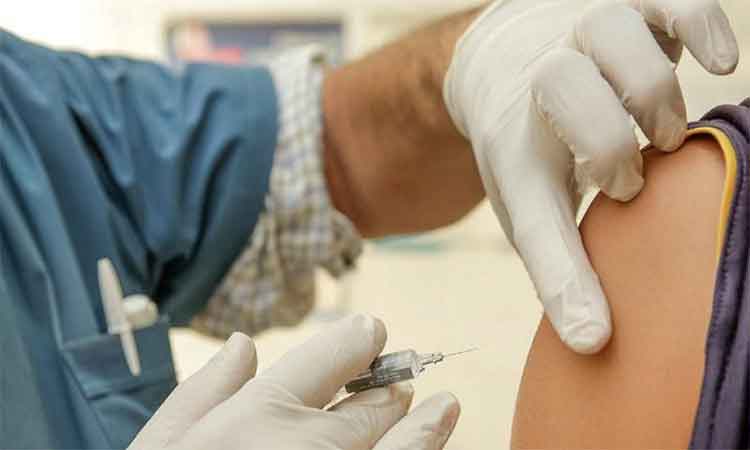 Unde se face vaccinul anti-COVID-19, cine sunt primii imunizati