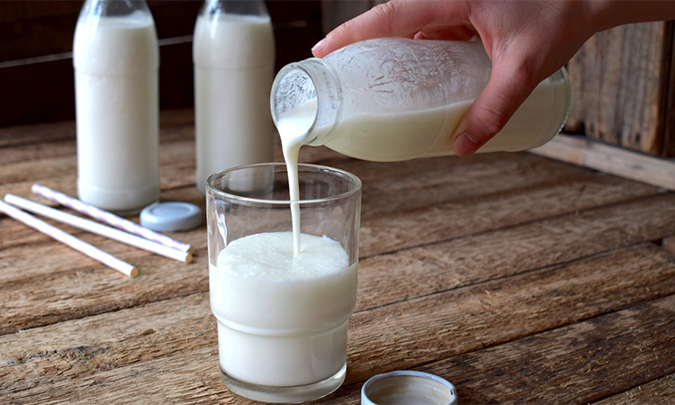 Ce se intampla daca bei lapte stricat?