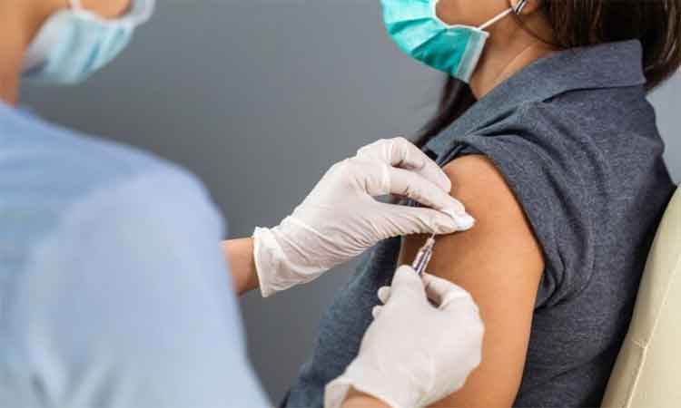 Nou studiu despre intentia de vaccinare:Doi din 10 romani s-ar vaccina dupa ce vad efectele adverse