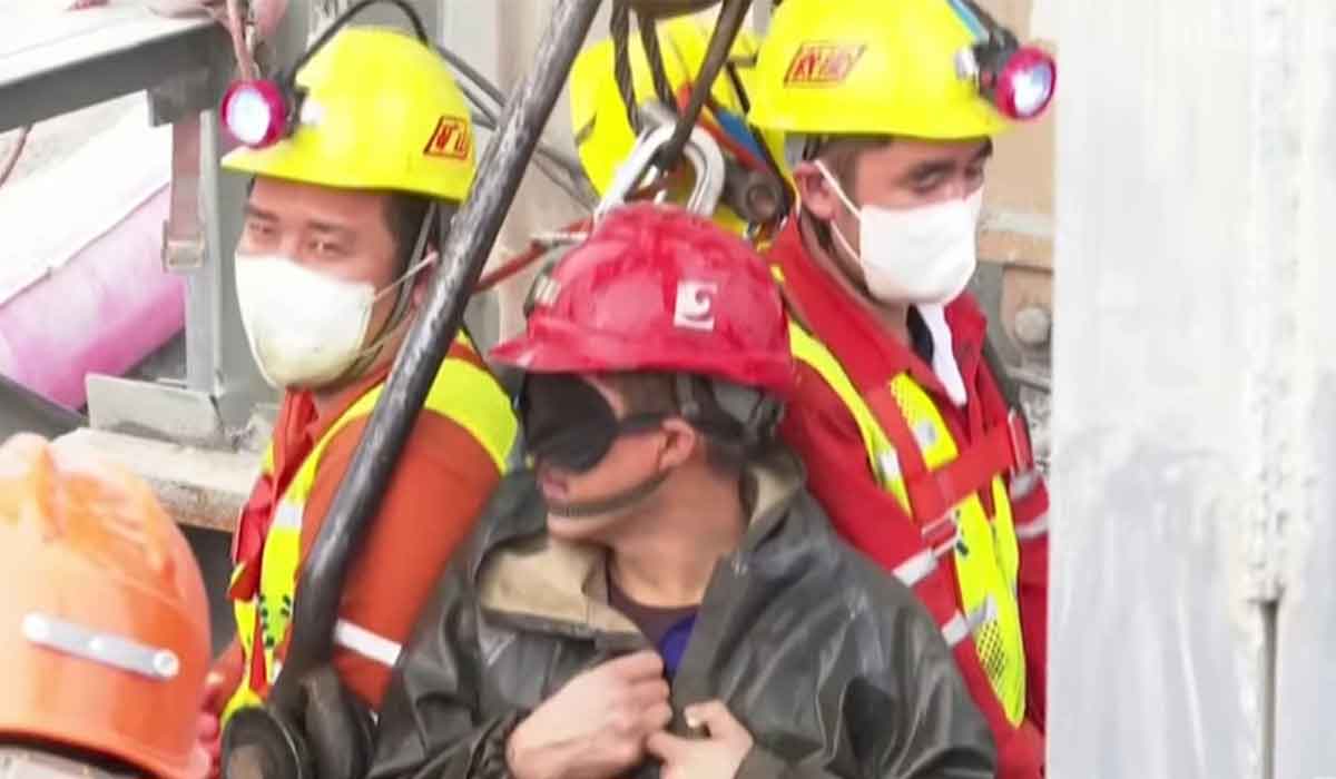 VIDEO Accident de mina in China: 11 mineri salvati dupa doua saptamani