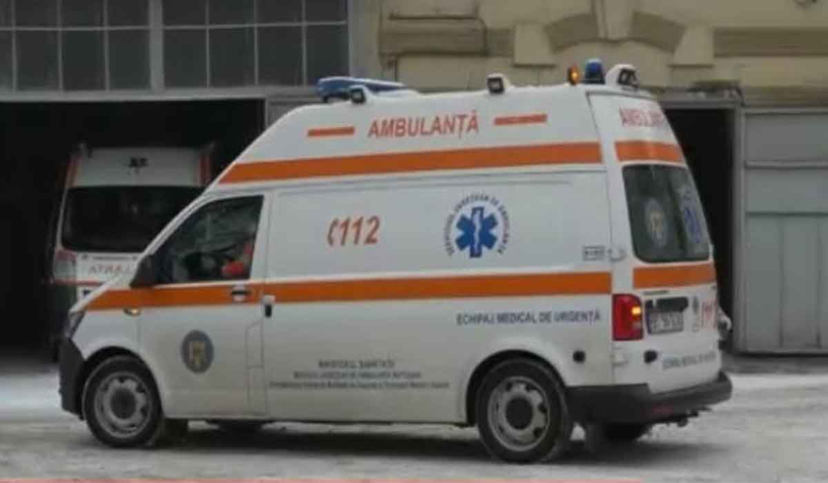 Caz dramatic in Botosani. Un copil de 3 ani care scuipa sange s-a stins in ambulanta trimisa fara medic