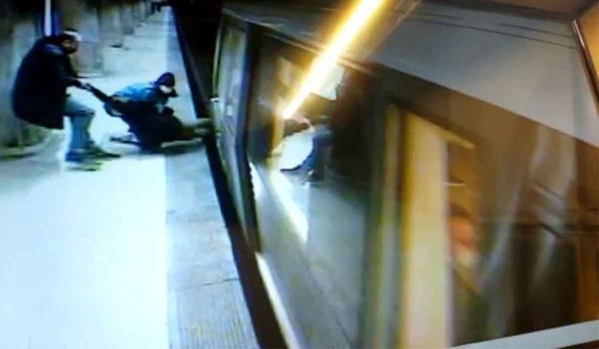 Cine sunt cei doi „Eroi de la Metrou”, care au salvat o adolescenta din fata trenului.