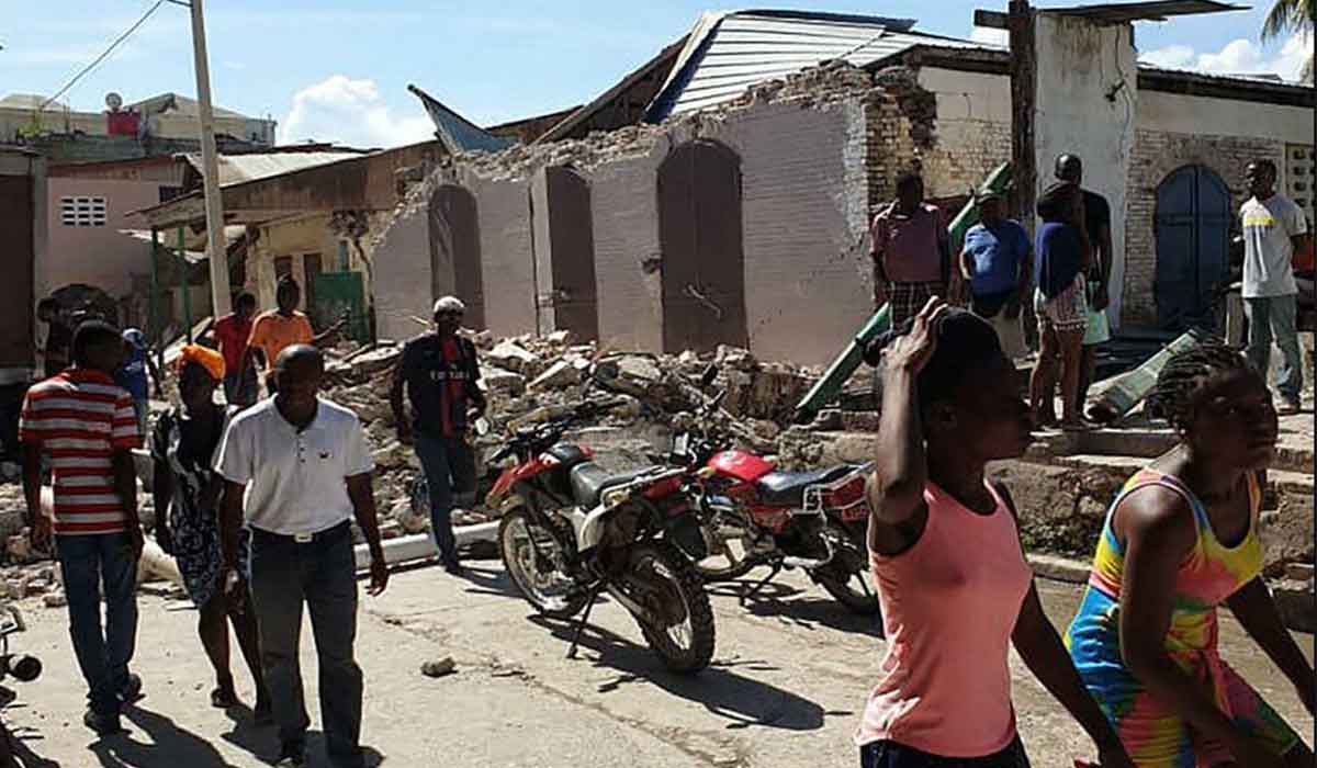 Cutremur devastator in Haiti. Sunt peste 300 de decedati