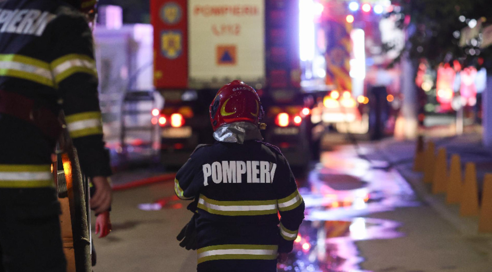 Incendiu puternic in curtea unui spital de copii din Bucuresti. Rafila anunta ancheta